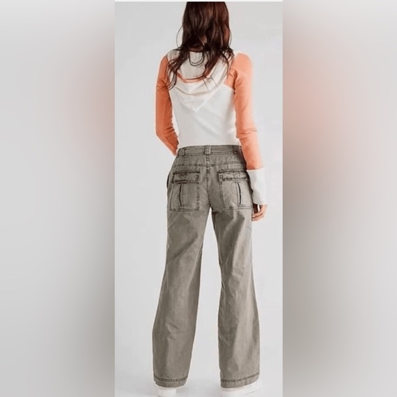 2-Free People The Thing Is Low Utility Cargo Pants - Picture 2 of 5